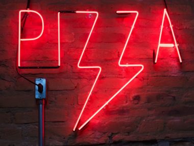 neon pizza sign