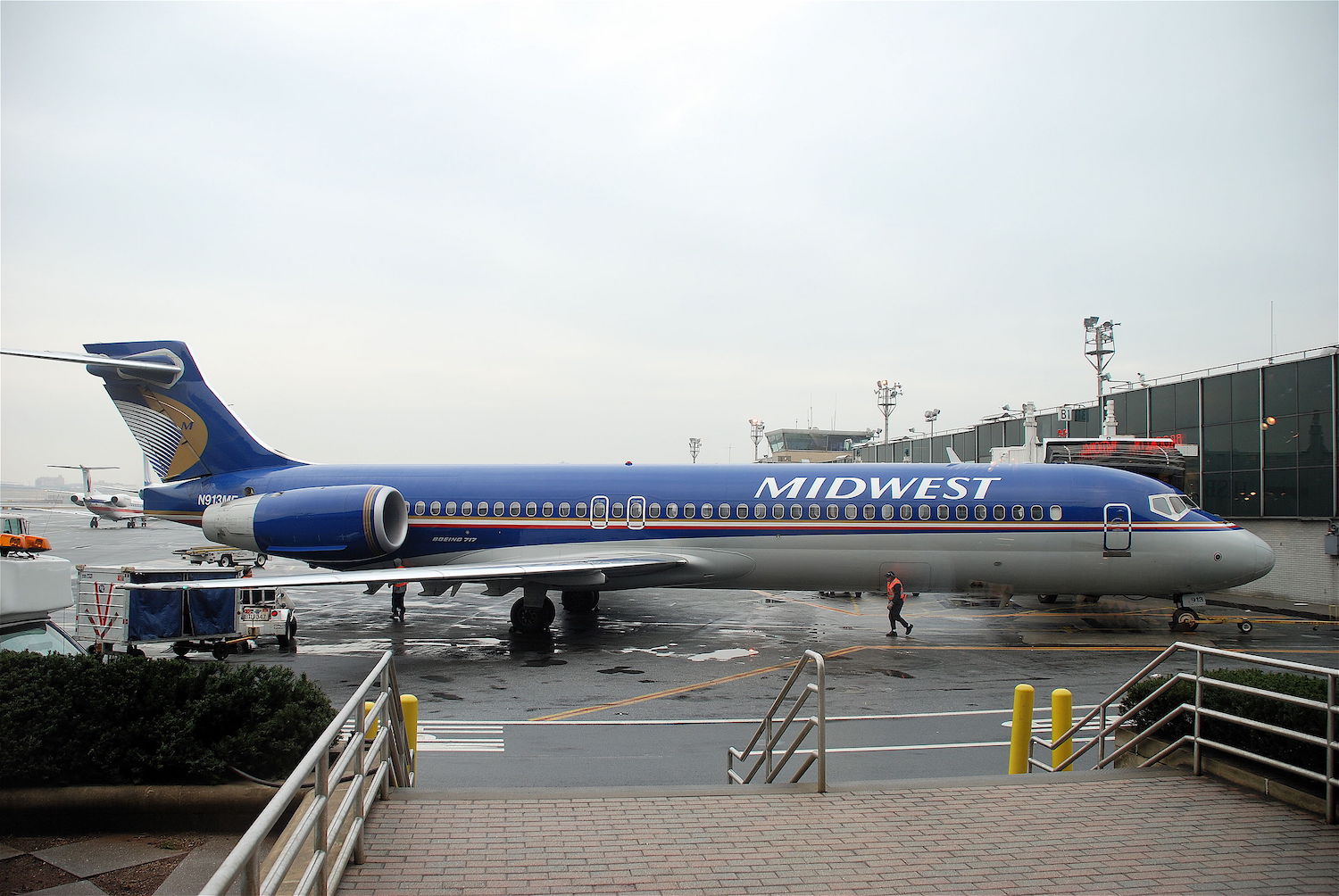 10 Discount on Midwest Airlines View from the Wing