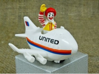 ronald mcdonald in united plane toy