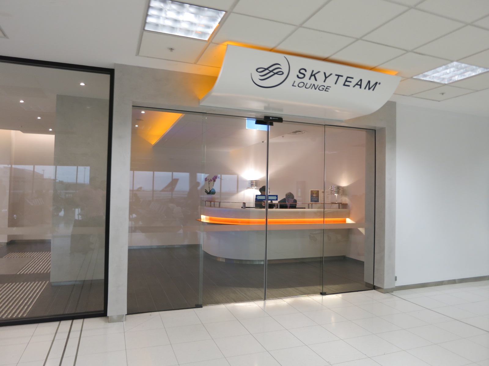 Skyteam Lounge Sydney review