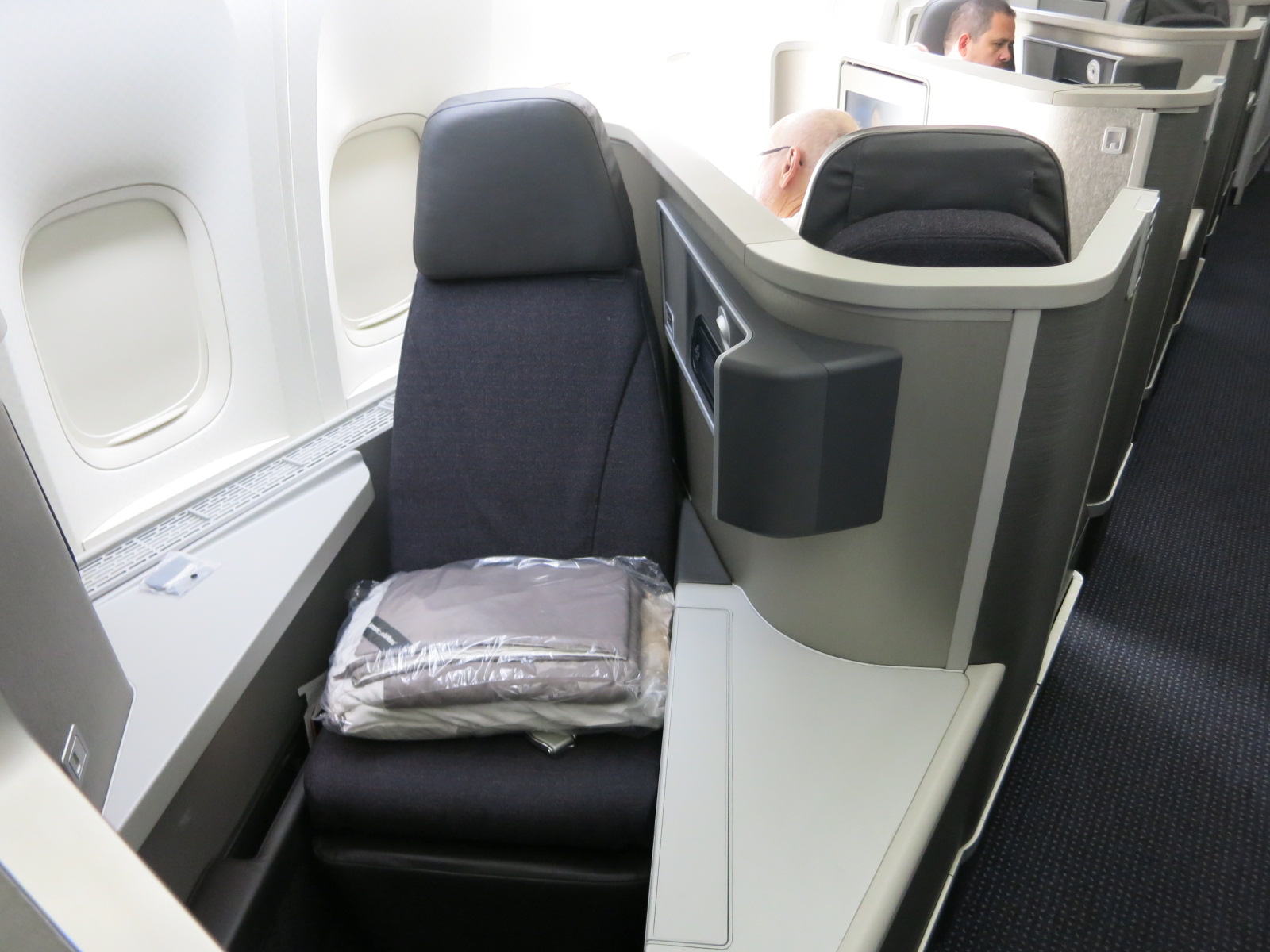 american airlines business class 777 200