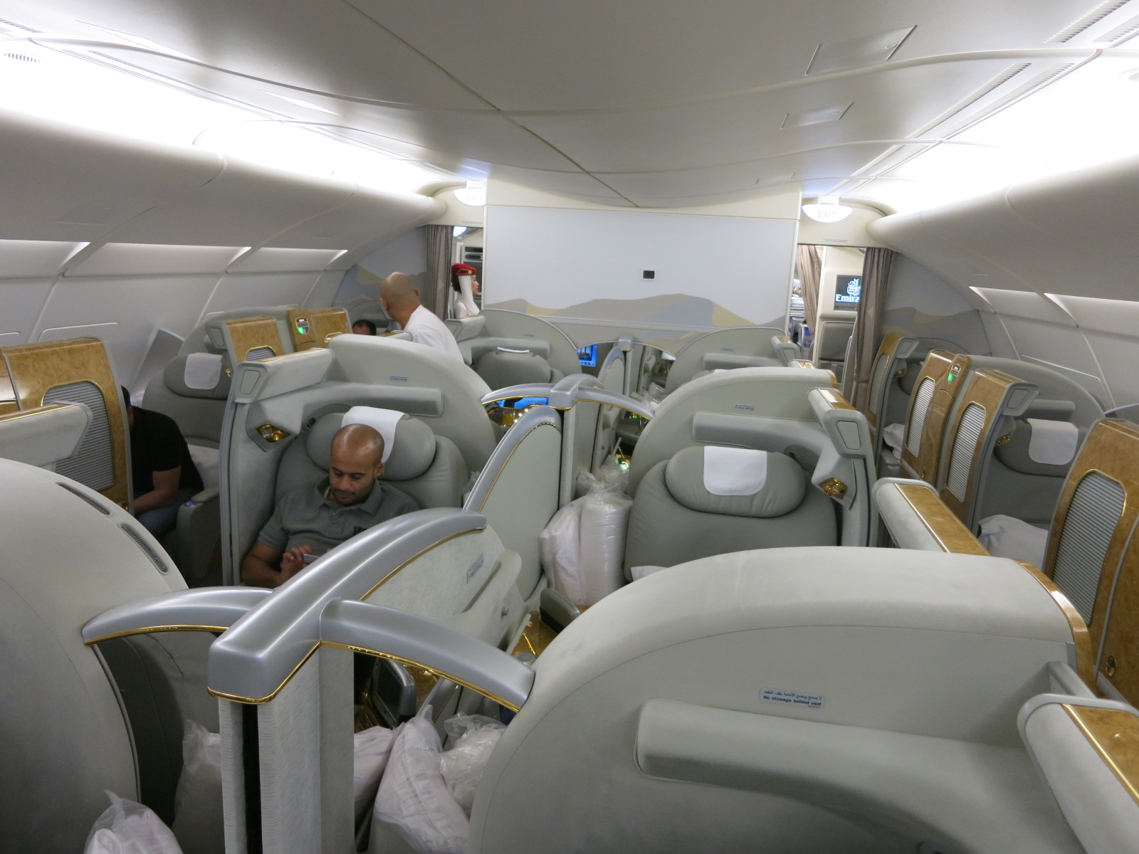 Emirates first class a380 cabin configuration