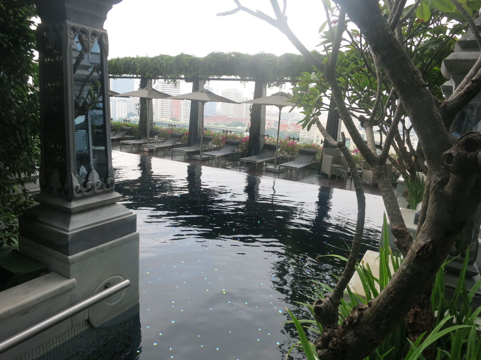 St. Regis Bangkok hotel pool seating