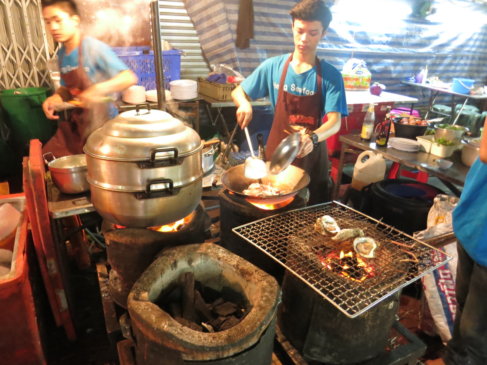 bangkok street food on Yoawarat Road