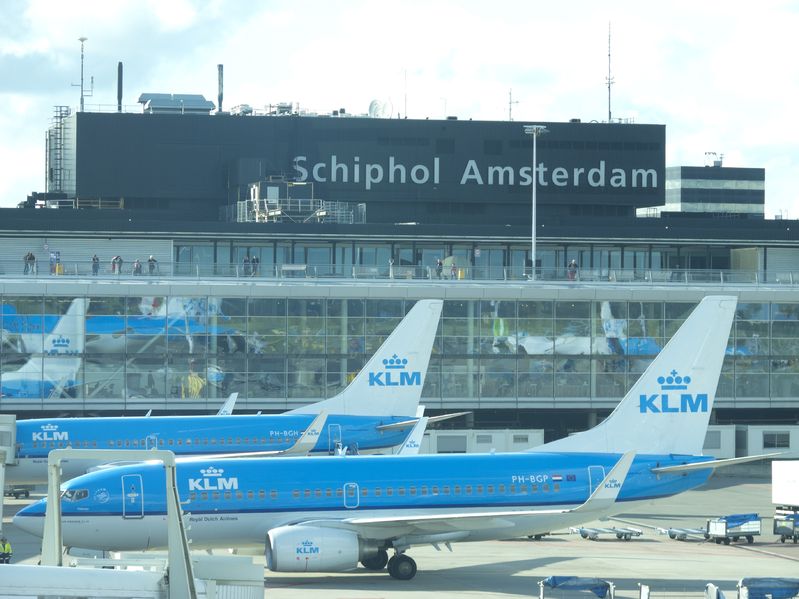Amsterdam Meltdown: They're Not Even Accepting Checked Bags From Connecting Flig..