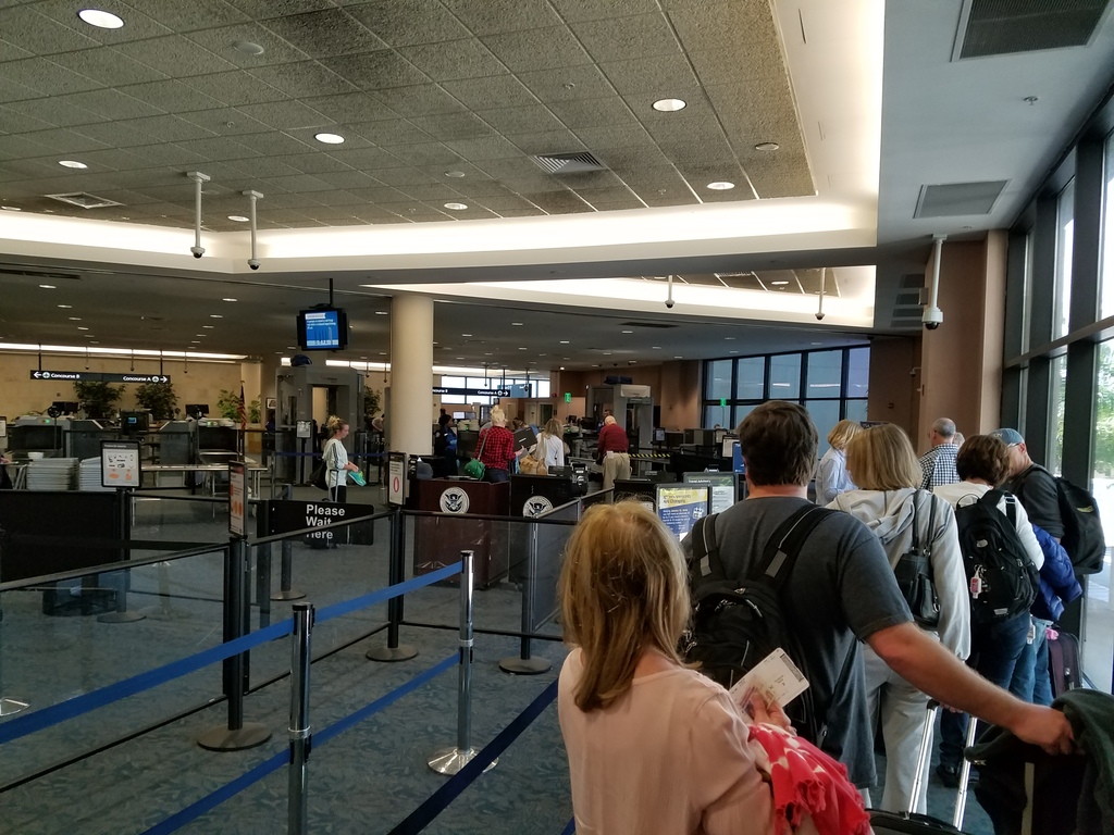 New York JFK TSA Lets Passengers Go Into Terminal Without Screening ...