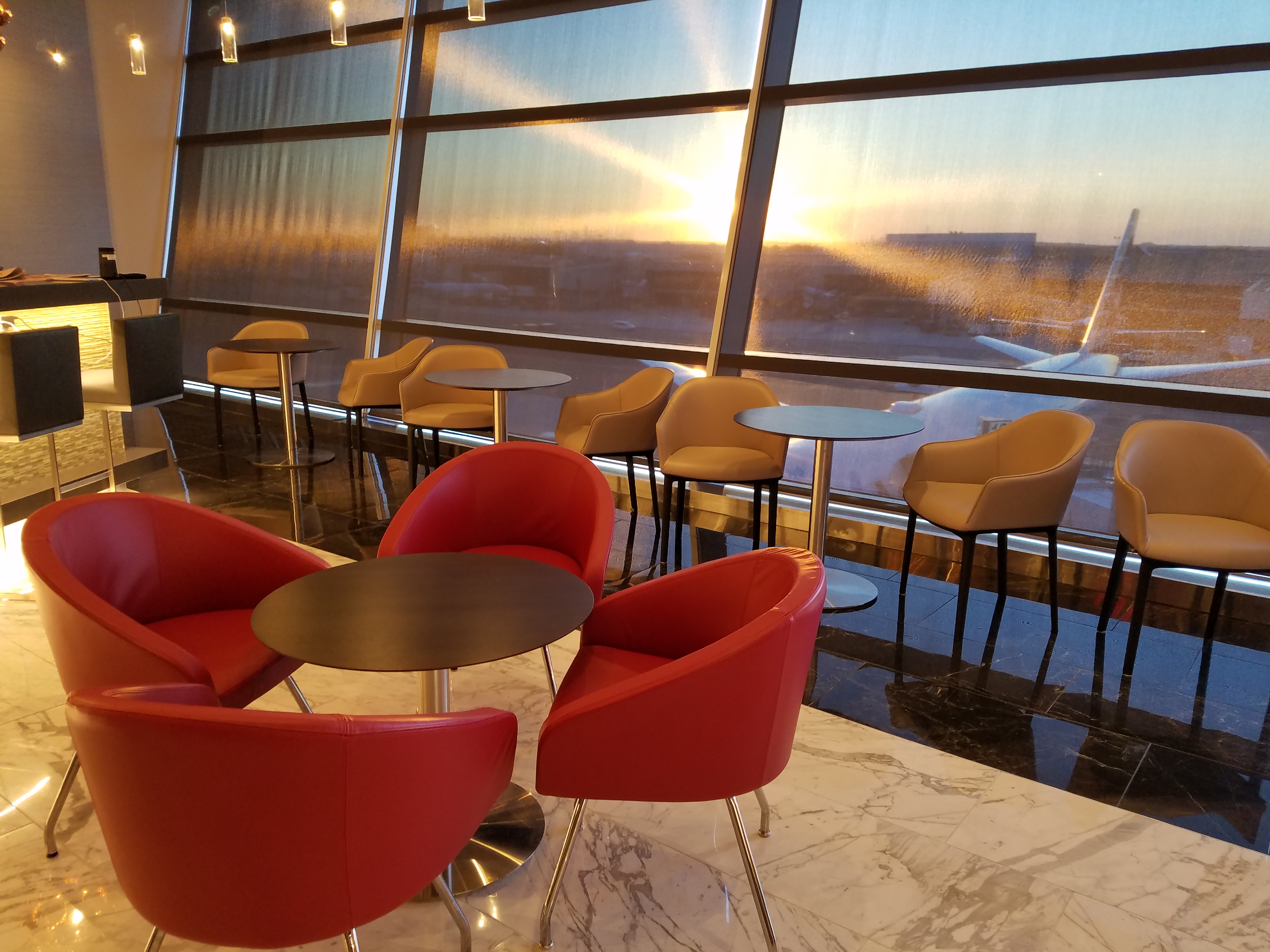 american airlines flagship dining jfk bar seating