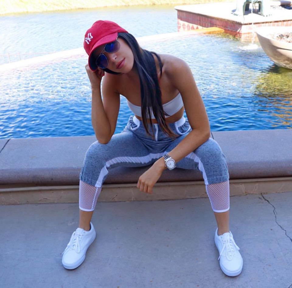 Instagram fitness model Jen Selter kicked off American Airlines flight