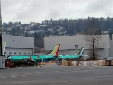 two green planes