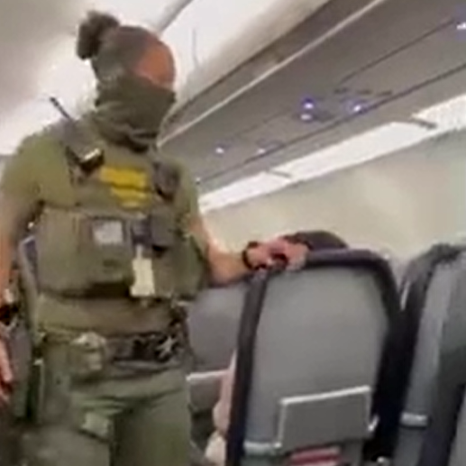 Person is kicked off a Spirit Airlines flight to Florida for refusing to  dress in a deal with mask