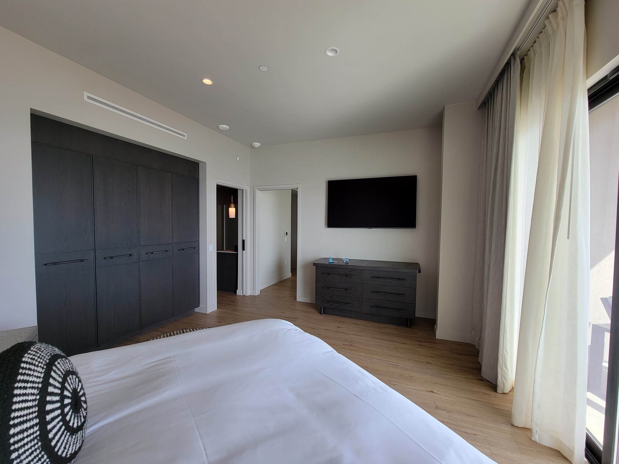 alila marea ocean suite bedroom