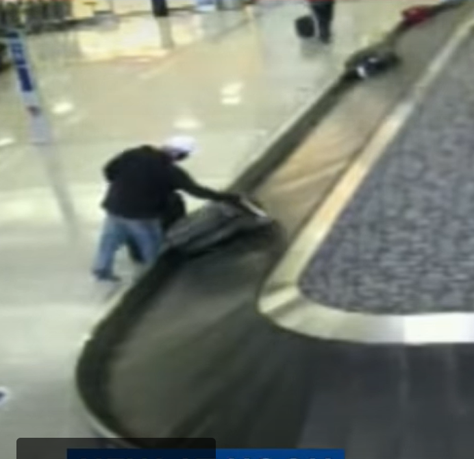 Man Caught On Video Stealing Luggage At Baggage Claim In Atlanta - View  from the Wing