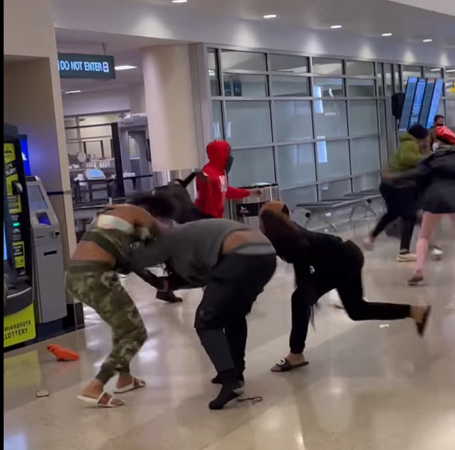 Multiple Fights Break Out As Passengers Get Off Flight In Minneapolis