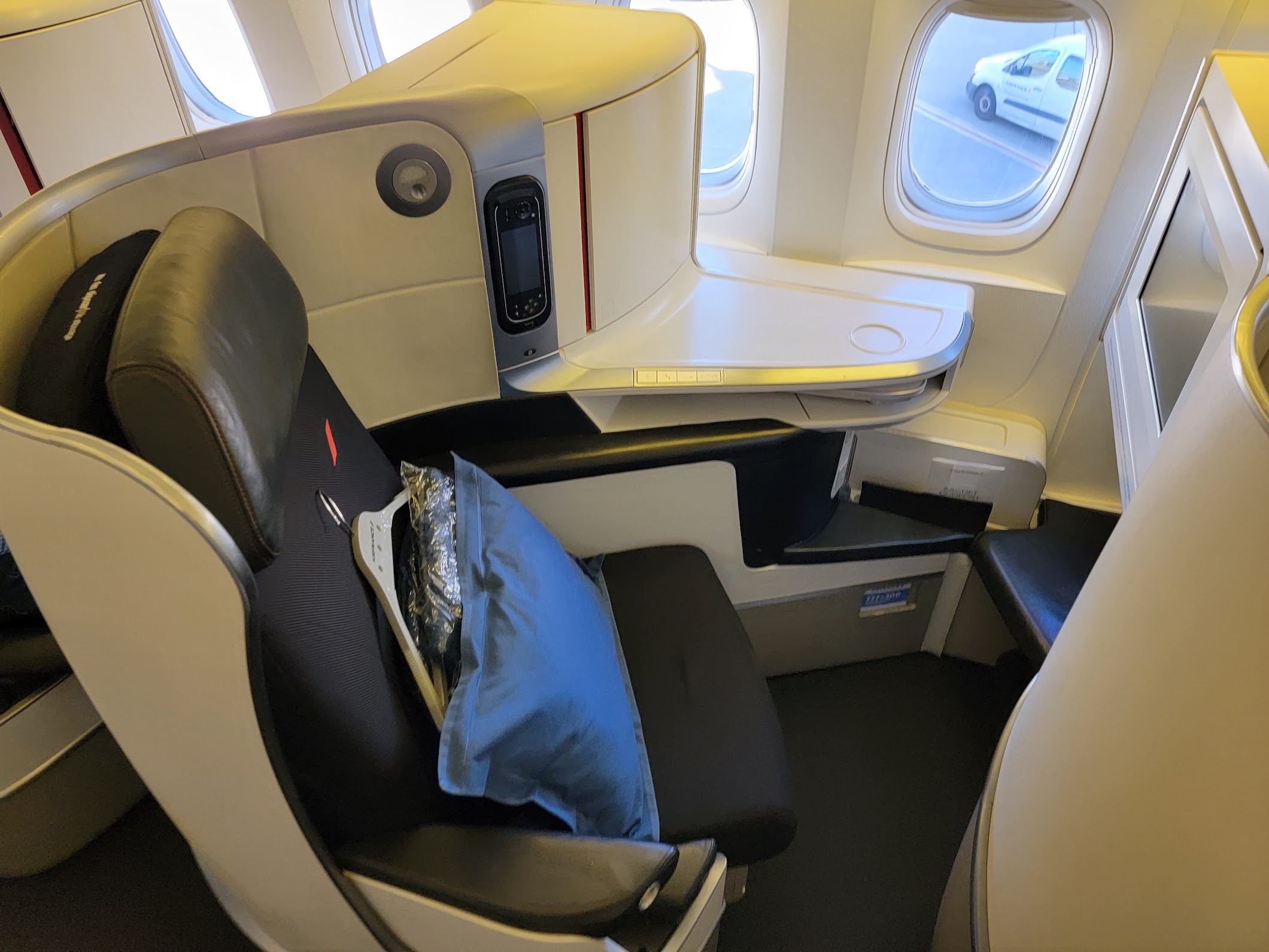 New Air France 777 Business Class: An Excellent Flight - One Mile