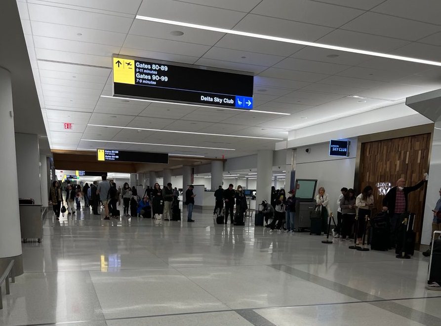 Passengers Now Showing Up At The Airport Before 5 A.M. To Get In Line For The Delta Sky Club