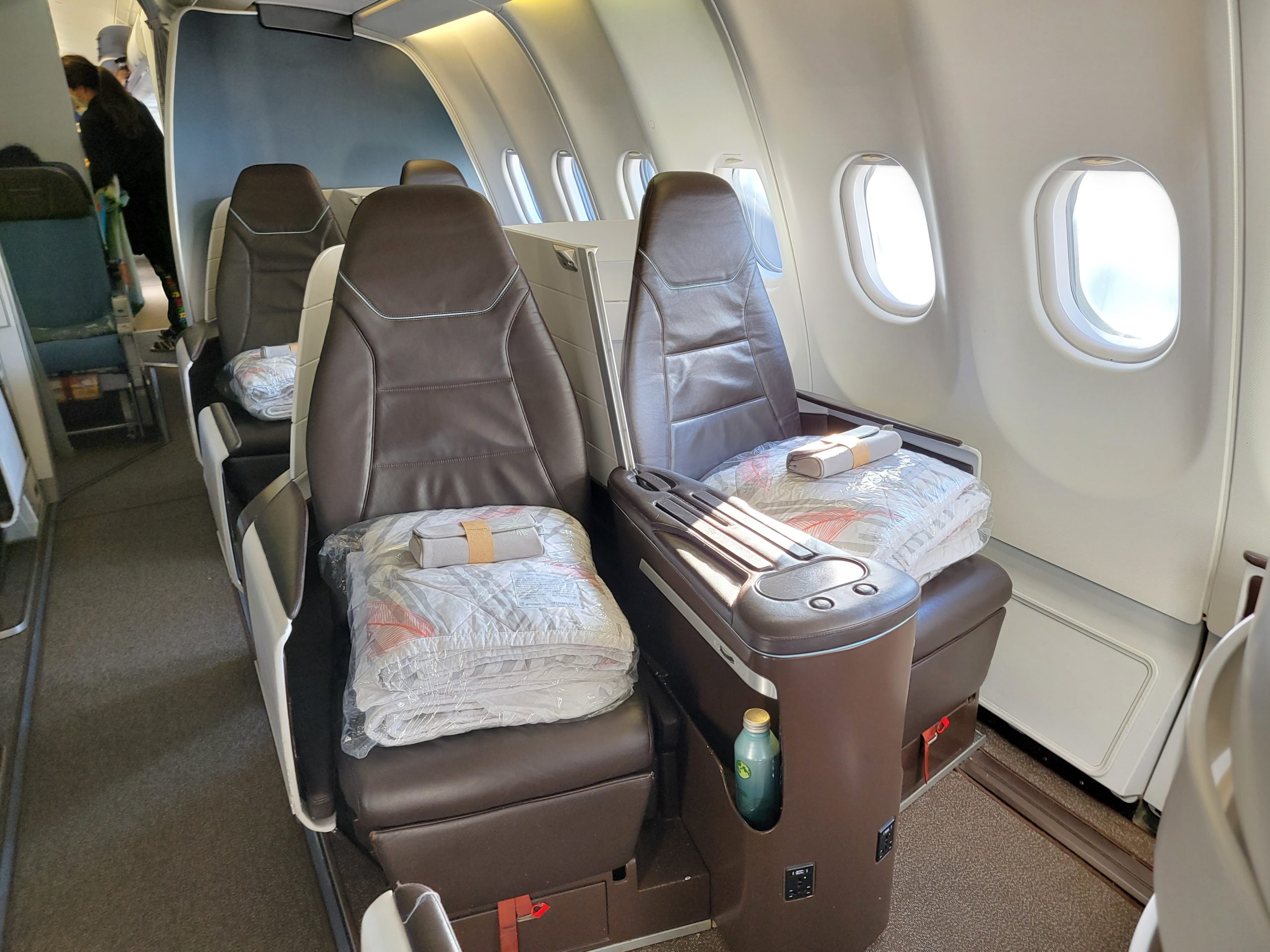 Review: Hawaiian Airlines First Class, Austin - Honolulu - View