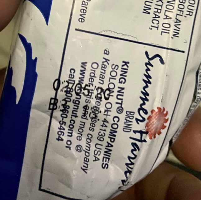 American Airlines Serving Pretzels From Before The Pandemic View from