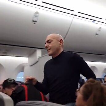 United Flight Disrupted After Passenger Kept Walking to Business Class