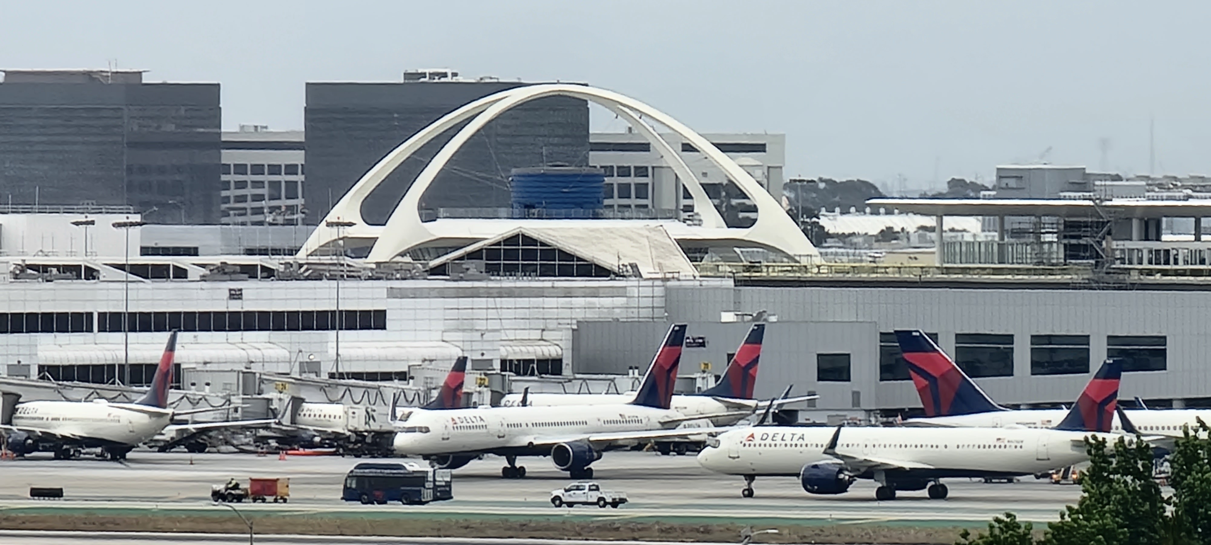 Crew on New York to Athens Flight Overlook Lewd Behavior of Delta Business Class Passenger