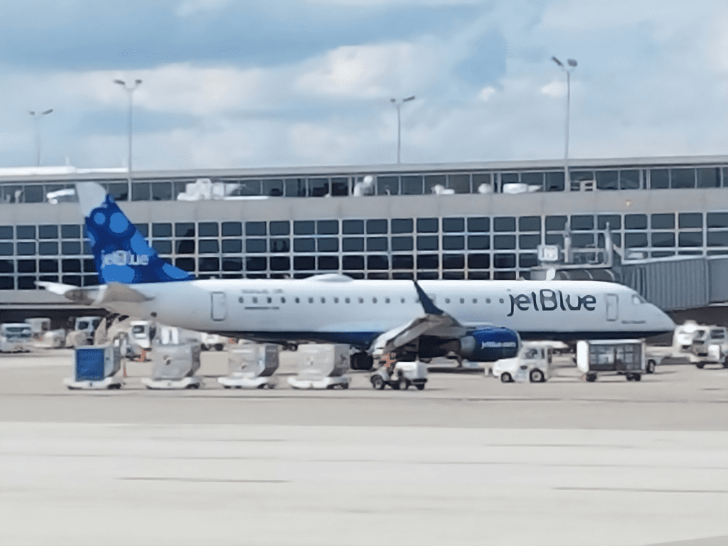 The Icahn Effect: How JetBlue’s Financial Turmoil Could Cost You Your Miles