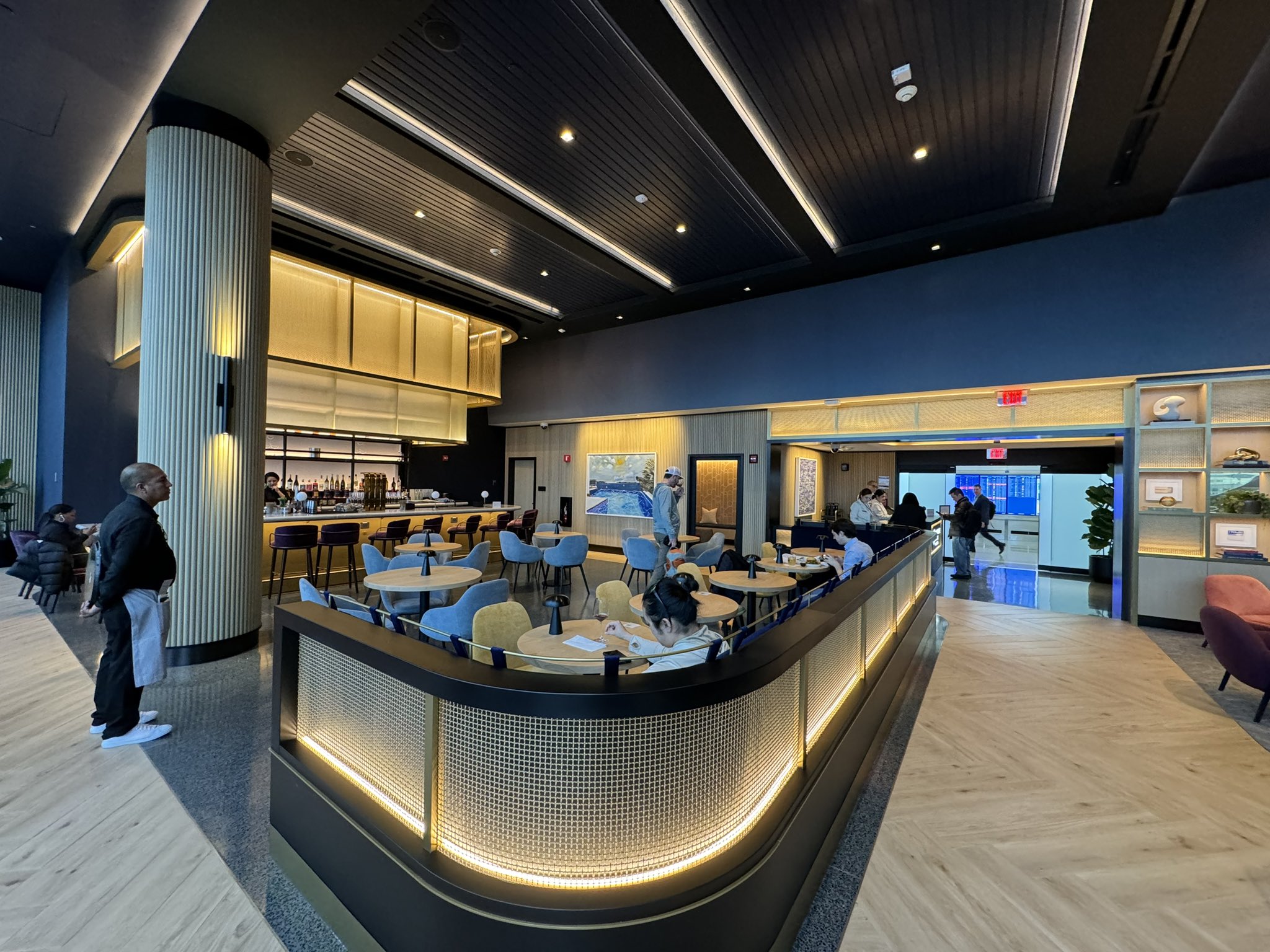 Dulles Airport Restaurants: Discover Dining Options At Dulles Airport