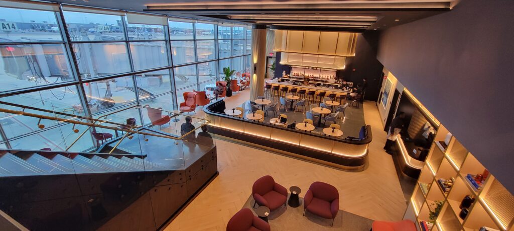 Chase Sapphire Lounge Washington Dulles Airport Review