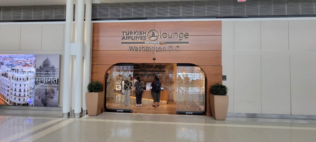 Mini-Review: Turkish Airlines Lounge, Washington Dulles Airport - View from the Wing