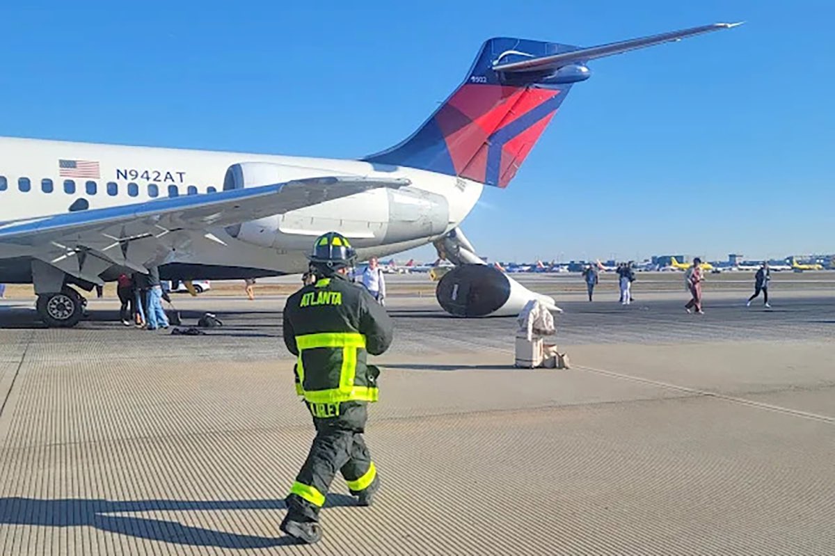 Delta Passengers Flee Smoke-Filled Cabin, Evacuate Via Slides—Some Still Grab Carry-Ons