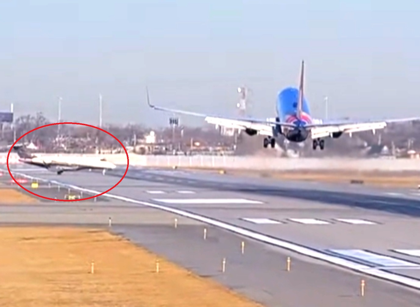 Seconds From Landing, Southwest Pilots Spot Private Jet Crossing Chicago Runway And Pull Up Just In Time