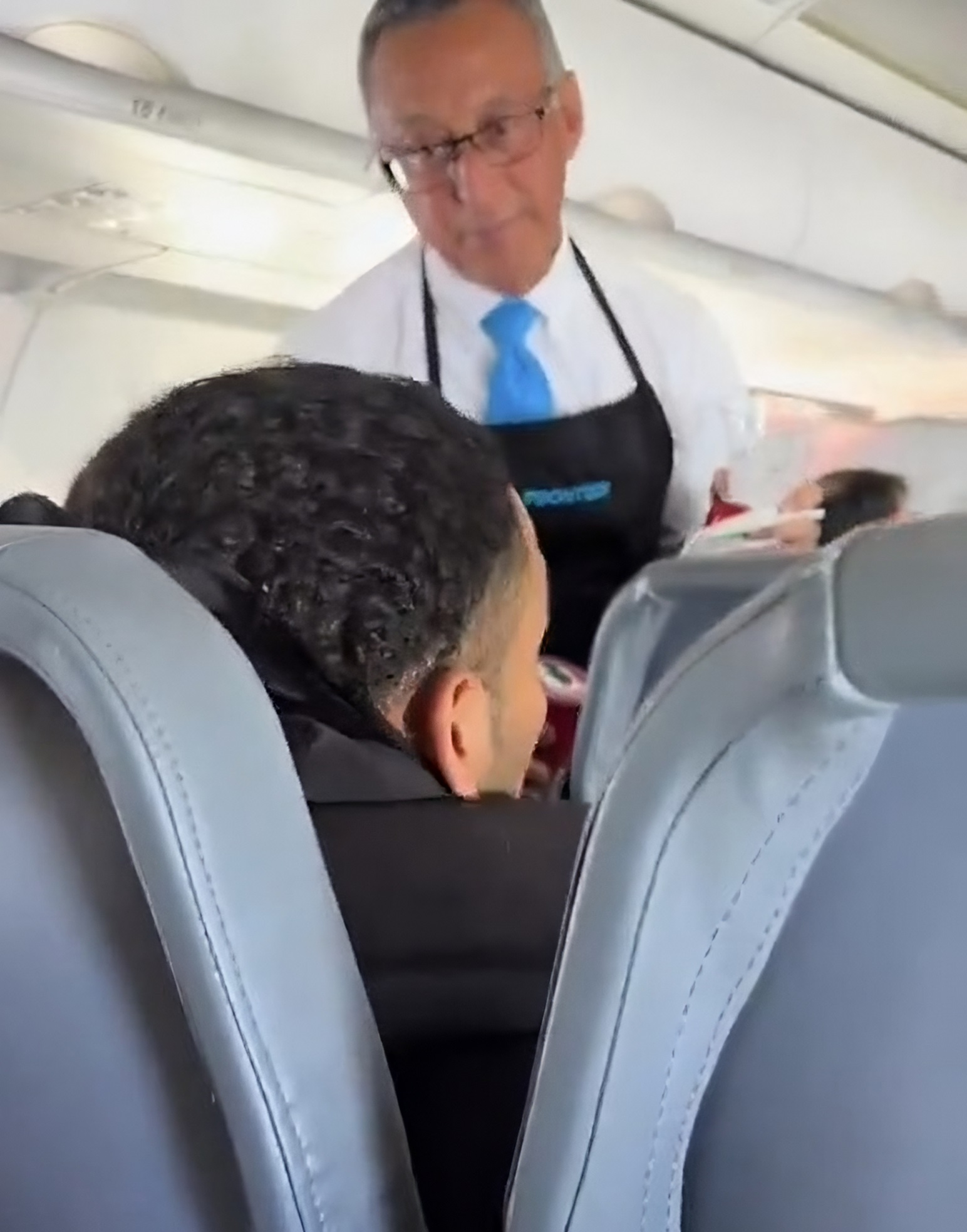 Captain Declares Emergency After Passenger Keeps Flicking Lighter: ‘This Is Your Last Chance—I Will Divert The Aircraft”