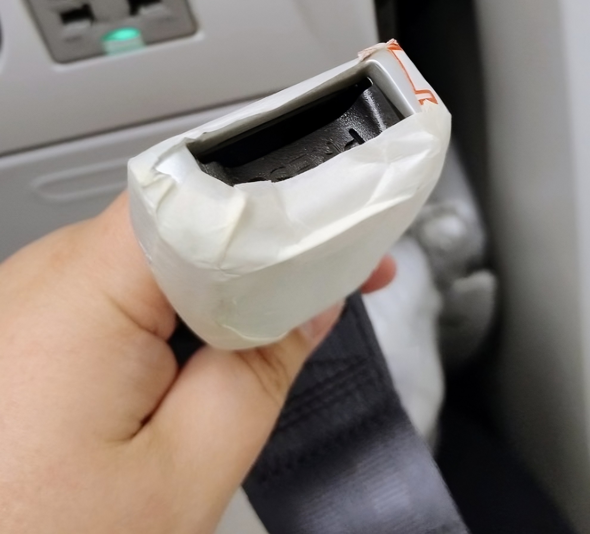 American Airlines Passenger Finds Seatbelt Held Together With Tape [Roundup]