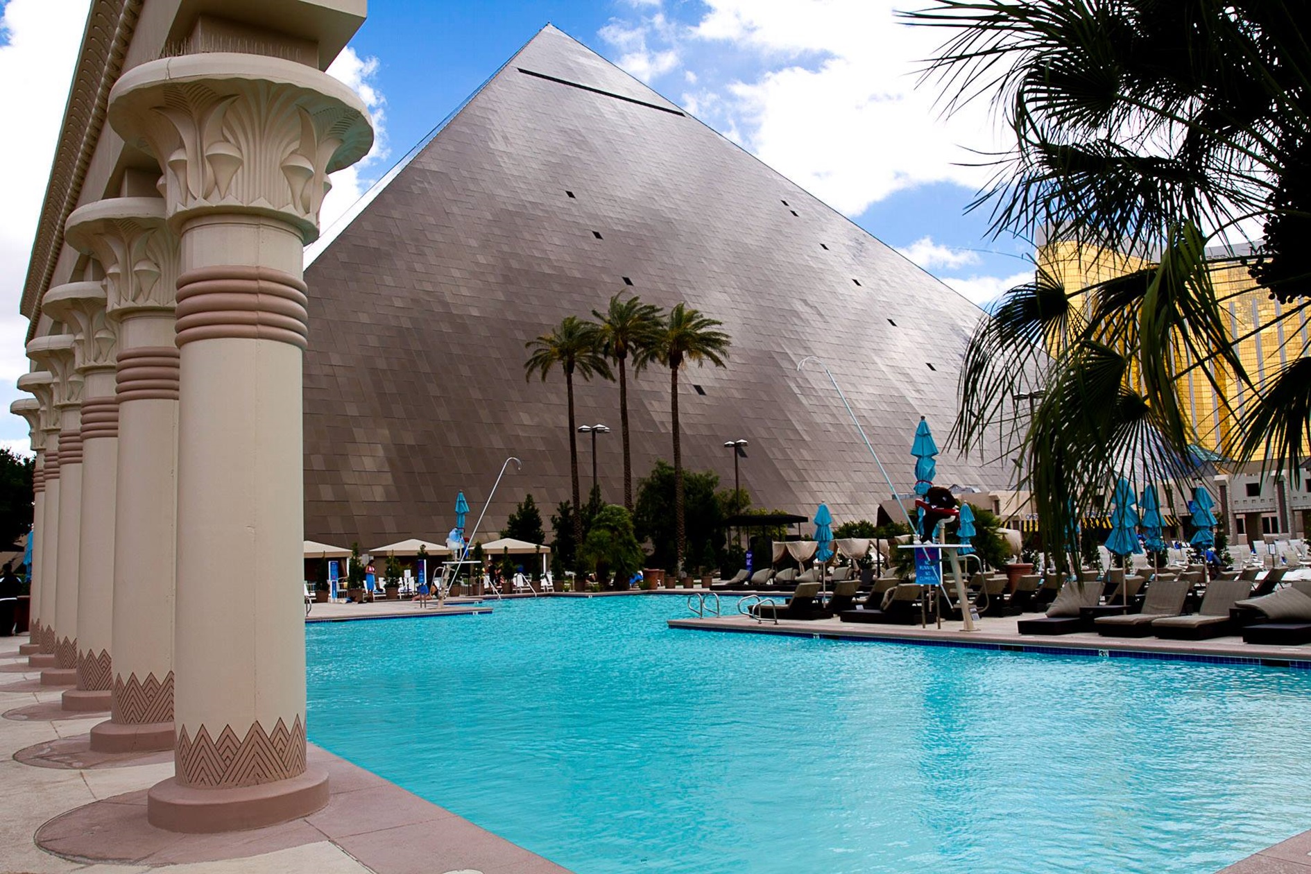 Bitten By Bed Bugs At Luxor—Rushed To Hospital, All They Did Was Waive Her Resort Fee. Now She’s Suing [Roundup]
