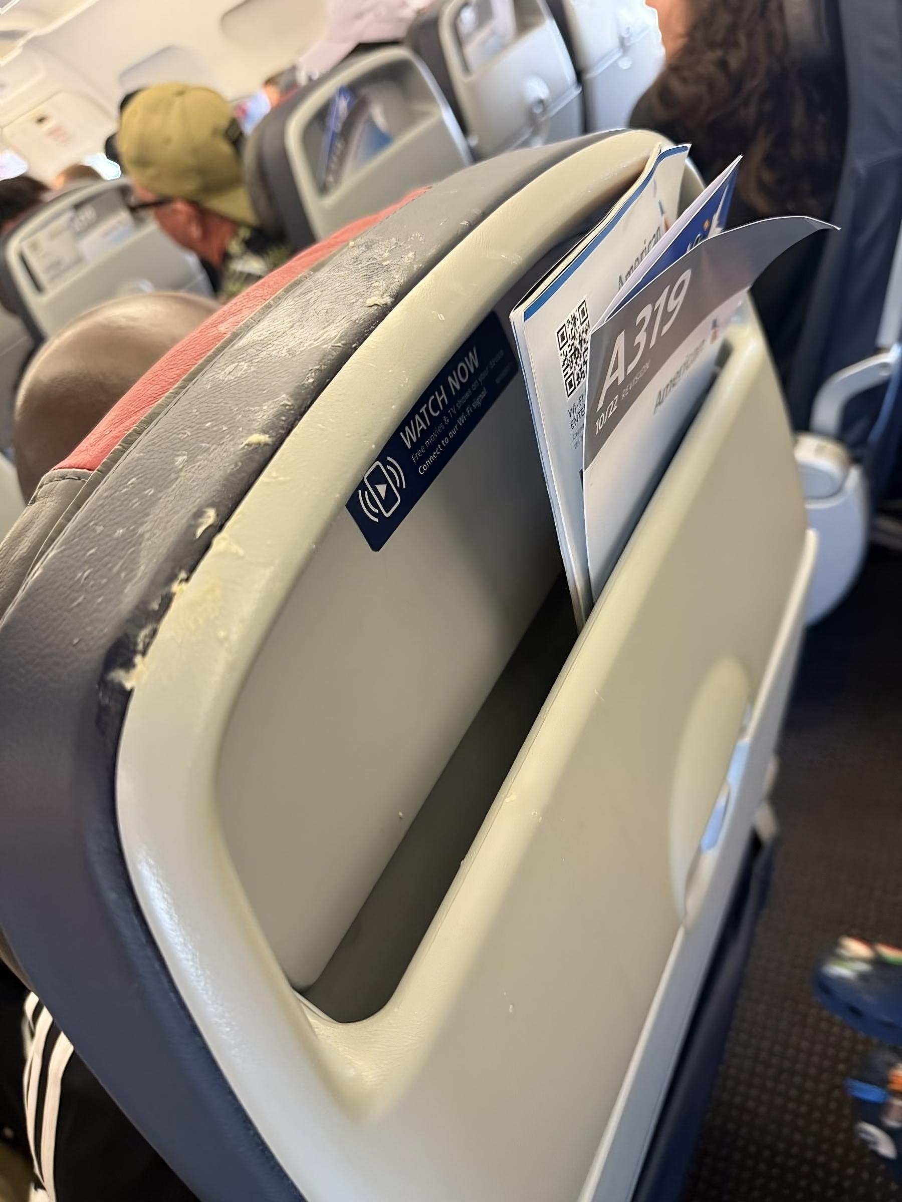 ‘No Extra Fee For That' American Airlines Passenger Sits Down, Discovers Someone Else's Vomit [Roundup]