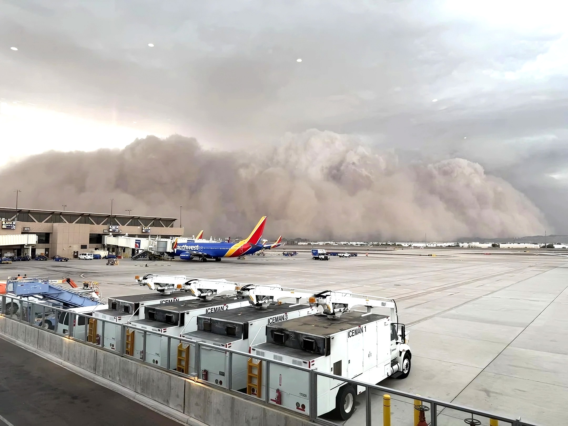 Dust Storm Tore Through Phoenix Sky Harbor Grounding All Flights, Ripping Open Parts Of Terminal Roo image