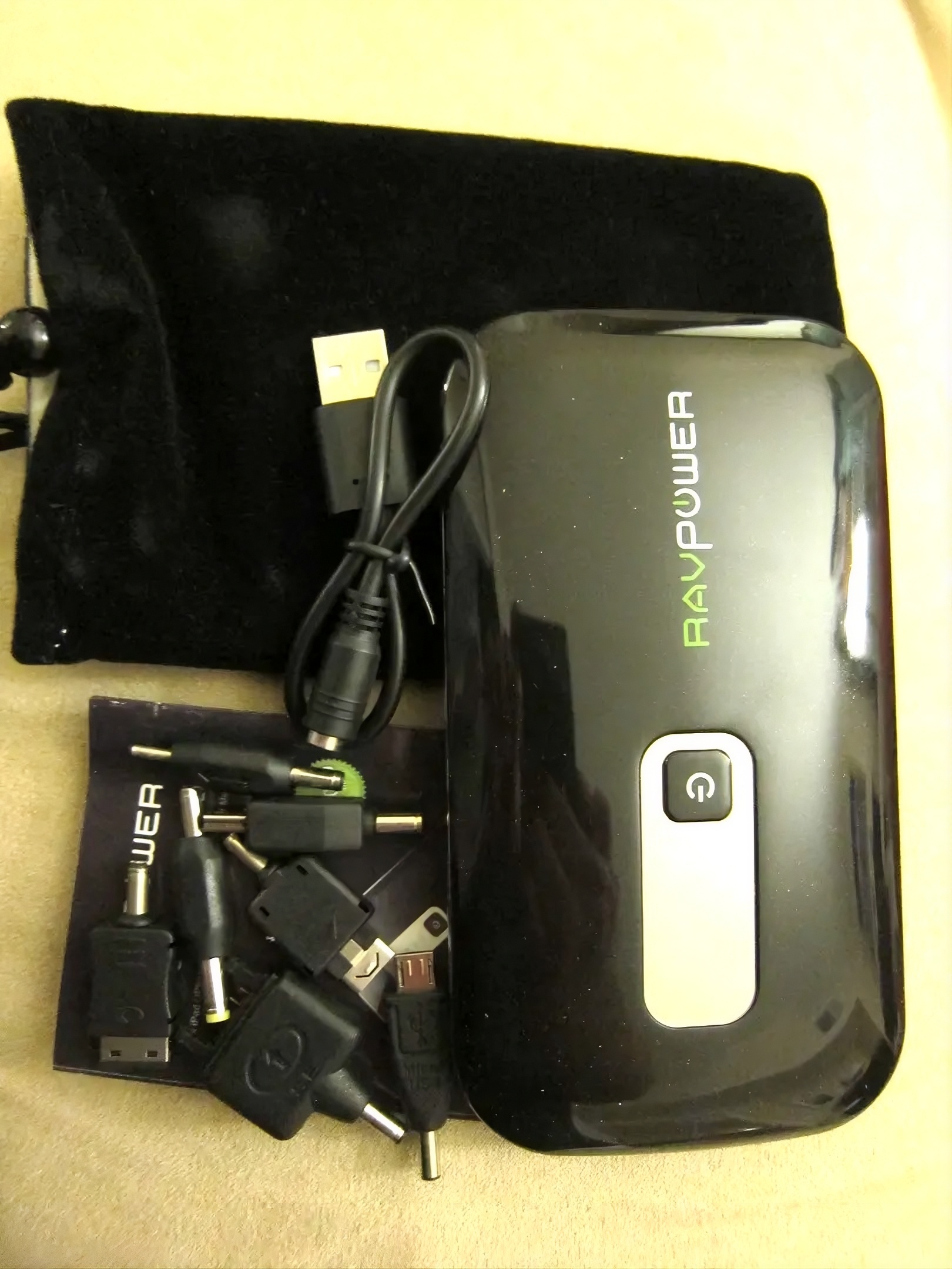 Starting May 1, American Airlines Will Require Power Banks To Stay Visible During Flights