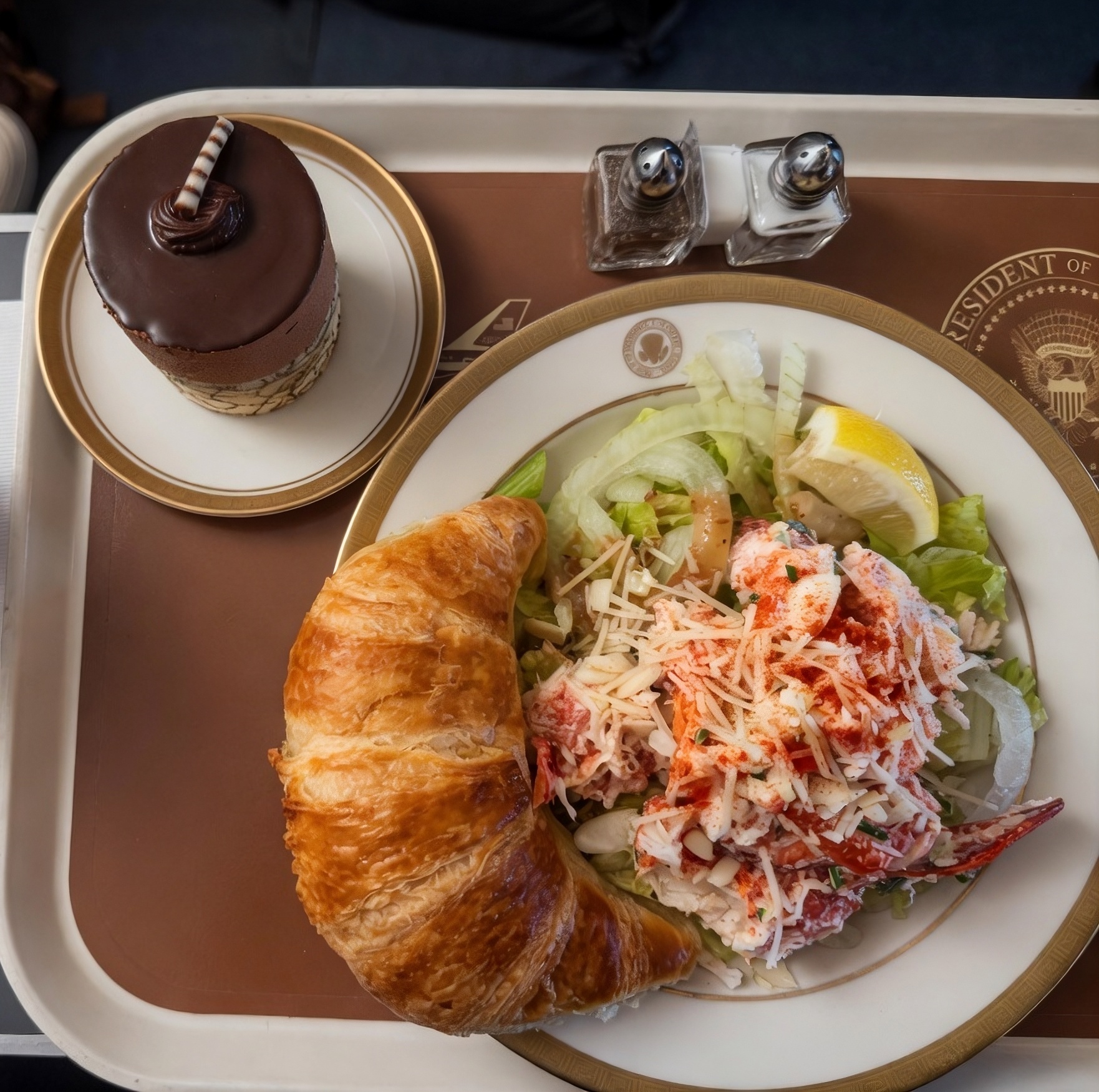 What Air Force One Actually Serves: Lobster Salad, Beef Ragu, And Diet Coke For Everyone