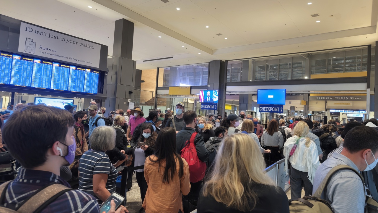 TravelWireDaily — If You’ve Never Missed A Flight, You’re Wasting Time In Airports. Here’s When To Build In A Buffer
