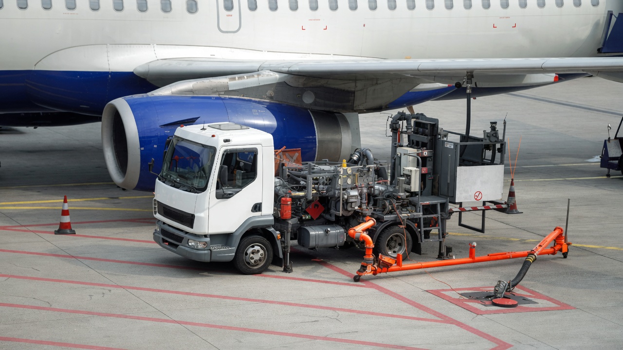 TravelWireDaily — American Airlines Touts New Greenwashing Deal With Google, When Their Contrail Work Matters Far More