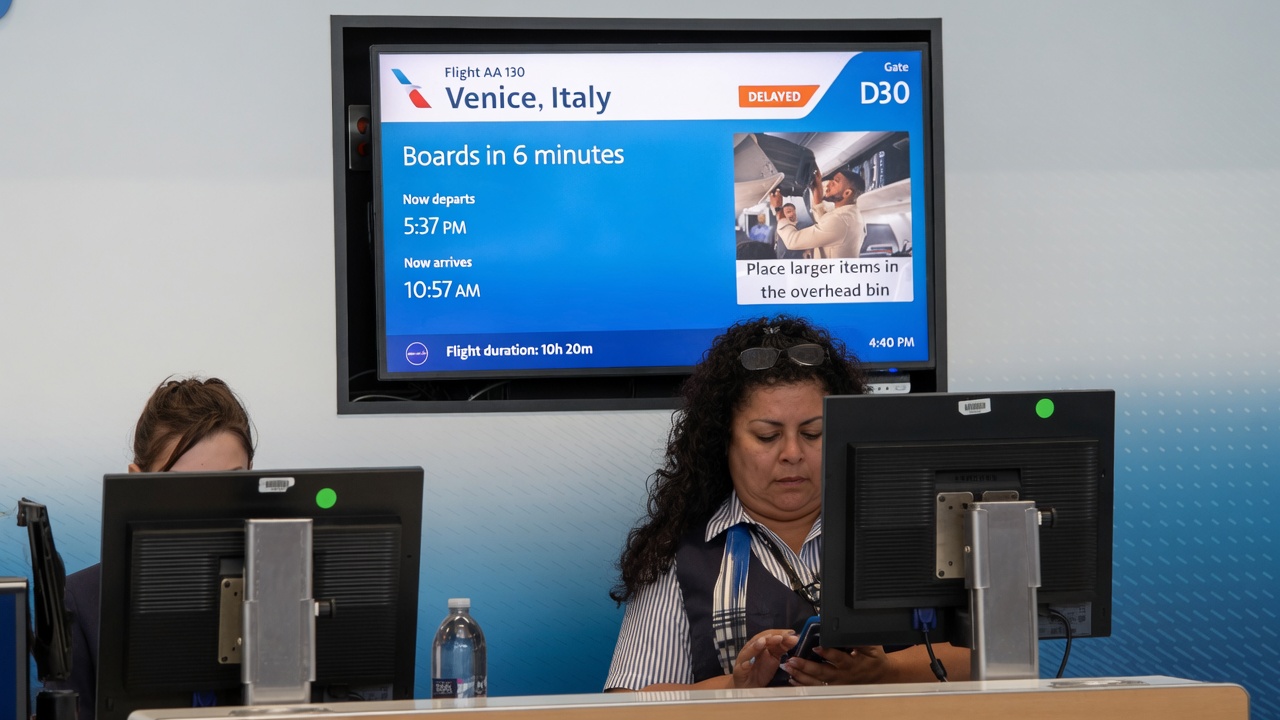 TravelWireDaily — American Airlines Refunded $900,000 For Overcharging Taxes On Children’s Award Tickets. DOT Took 11 Years To Act