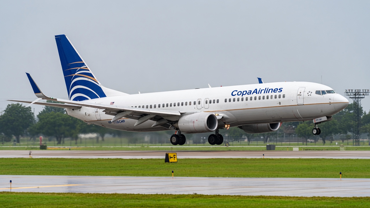TravelWireDaily — Airline Captain Takes Wrong Runway Exit, Calls ATC ‘Incompetent’—Then Challenges Supervisor To Show Up At His Gate